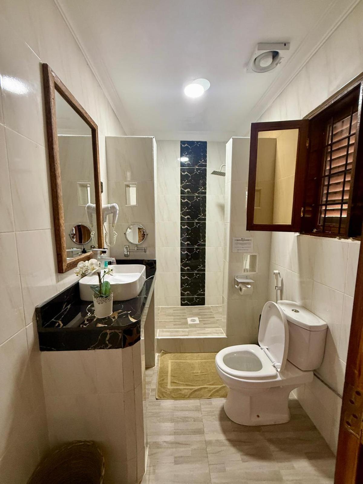 Hotel Mambo Ocean 4*